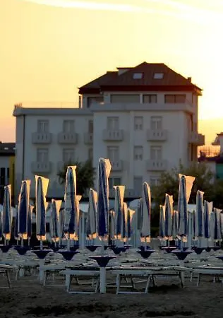 Hotel Delfino 3*
